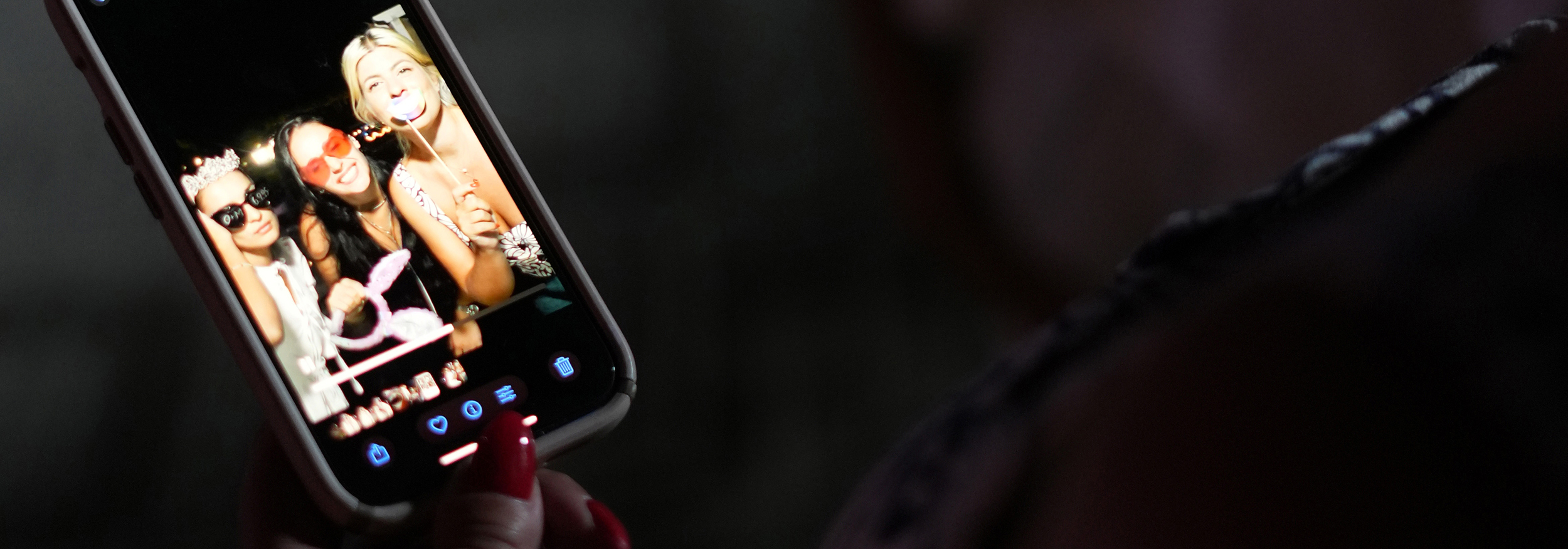 Kissmybooth, Mirror Photobooth